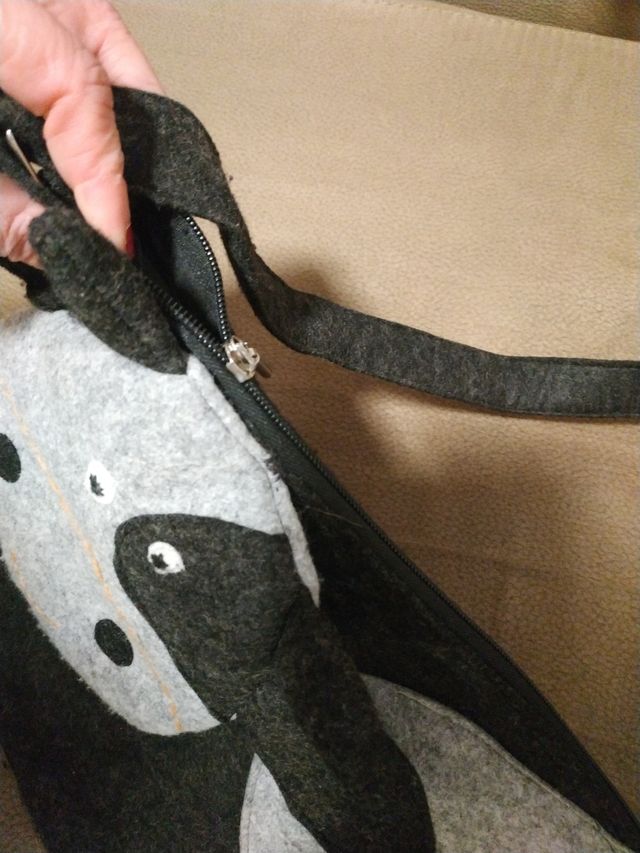 Bolso de fieltro forma de vaca