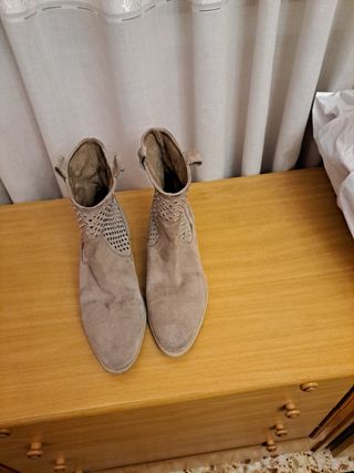 Botines de piel de Zara. talla 41