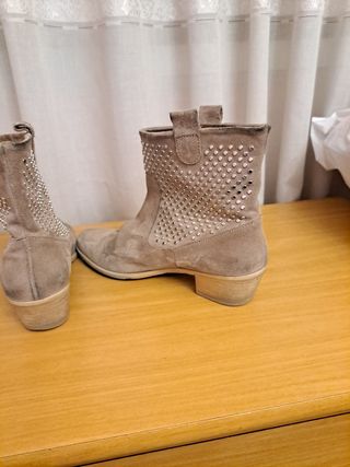 Botines de piel de Zara. talla 41