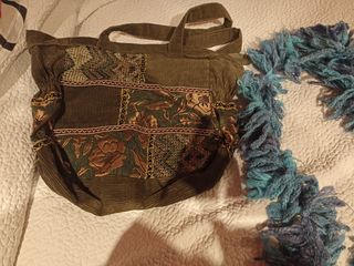 Bolso y bufanda