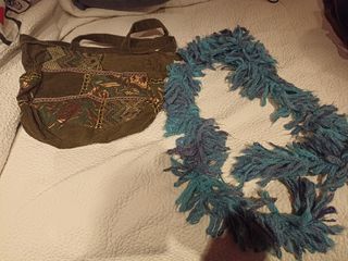 Bolso y bufanda