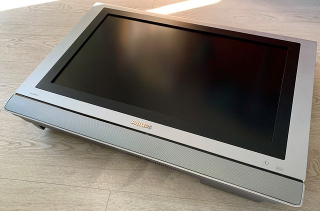 Television Philips Mod. 32PF9976/12 / 32 pulgadas