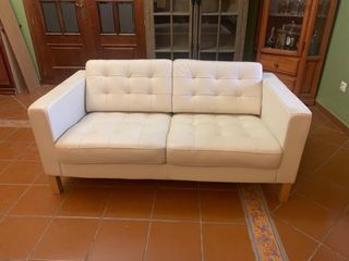 Sofá piel IKEA