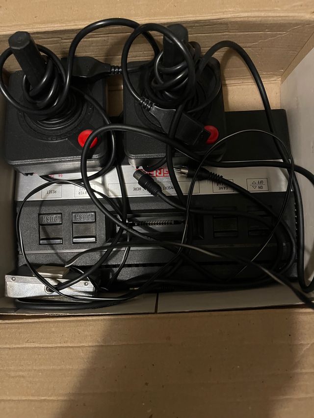 Vídeo Gamen System 2600 "retro"