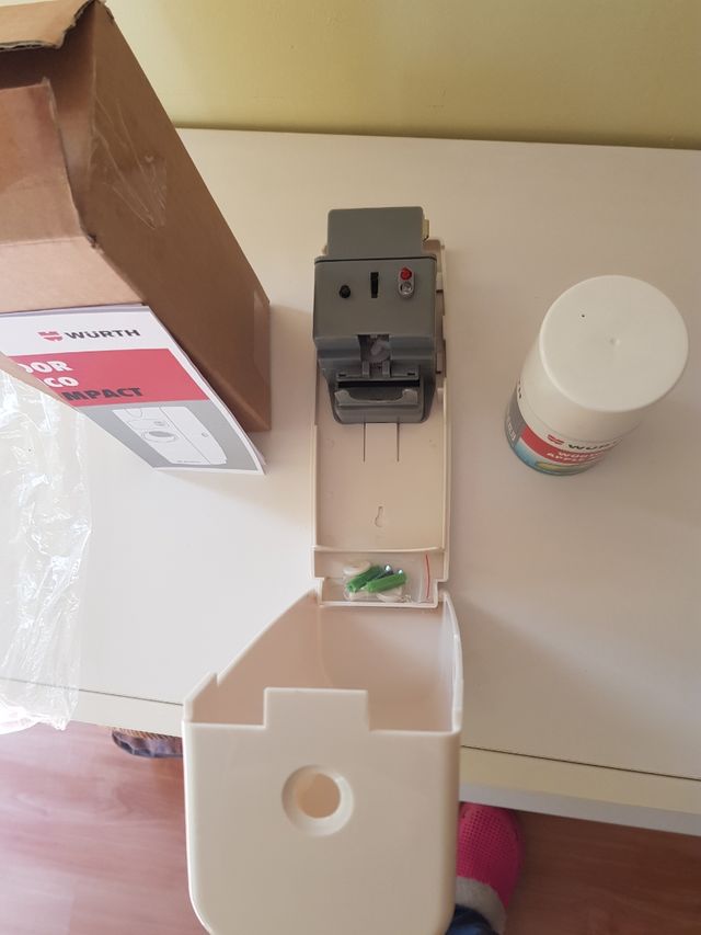 Ambientador con dosificador