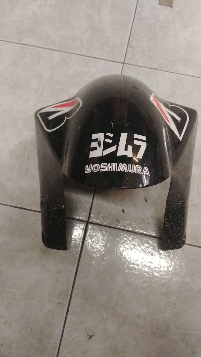 parafango in vetroresina per forcella Ohlins Road