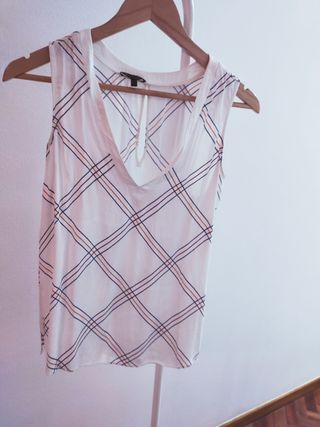 Blusa Massimo Dutti.