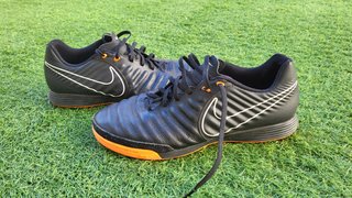 Nike Tiempo Fútbol sala 44,5 (talla como un 43) de segunda mano por 40 EUR  en Mataró en WALLAPOP
