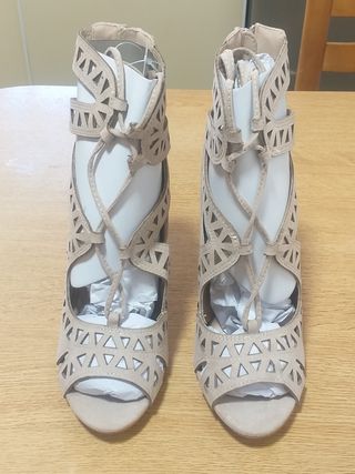 Tacones nuevos - Tallas 39 y 40 