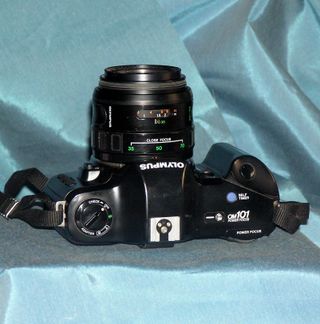 Camara Olympus OM 101