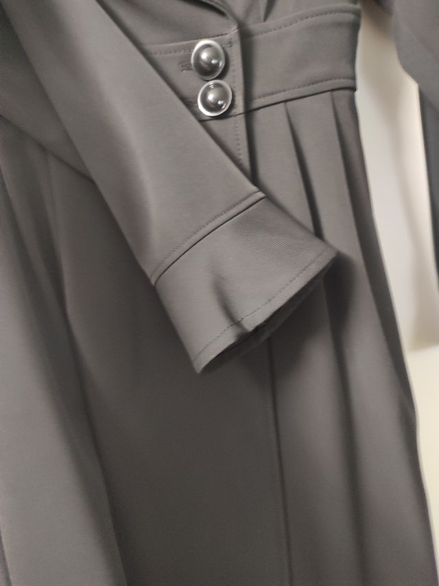 Abrigo de vestir negro Mango, talla S. Nuevo.