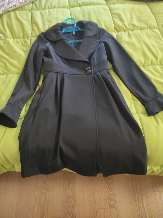 Abrigo de vestir negro Mango, talla S. Nuevo.