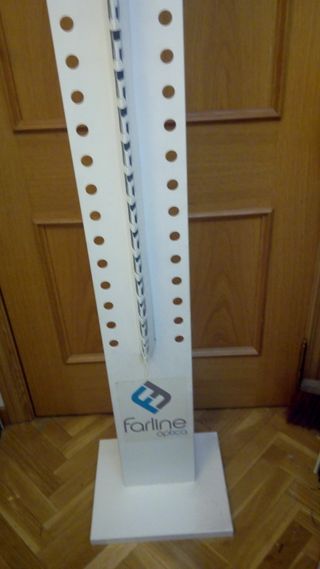 expositor metálico para gafas con espejo