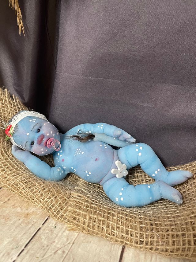 Reborn silicona 20 cm Navila