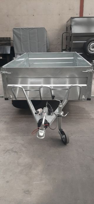 Remolque NUEVO motos y carga con freno