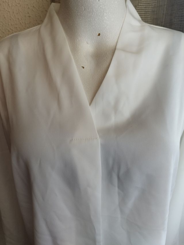 Blusa blanca de vestir