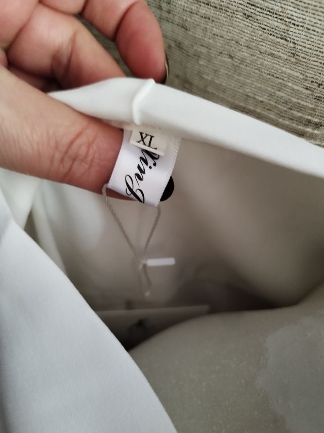 Blusa blanca de vestir