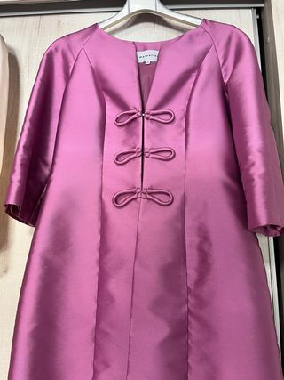 Conjunto de vestido y abrigo de fiesta