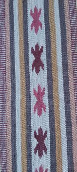 Alfombra grande tipo Kilim
