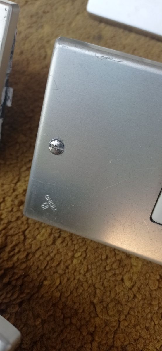 stock lotto placche luce+frutti 