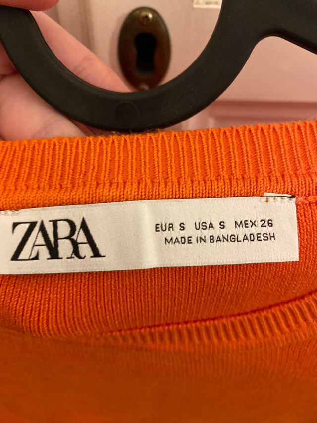 Top naranja Zara