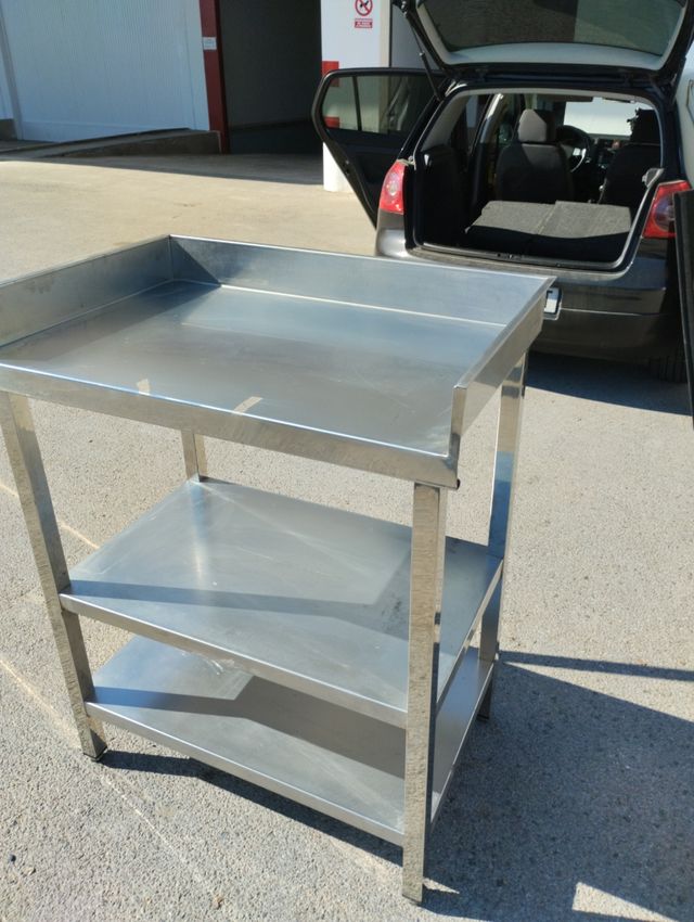 mesa en acero inoxidable