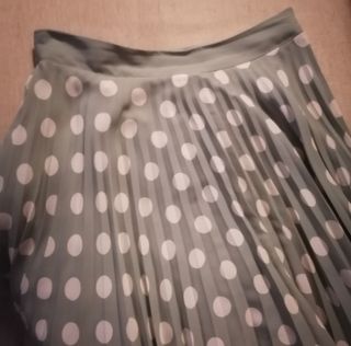 Saia plissada com bolas da Mango