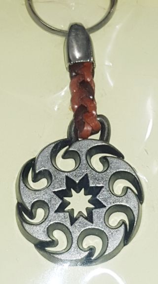 LLAVERO CUERO ZAMAK TRIBAL