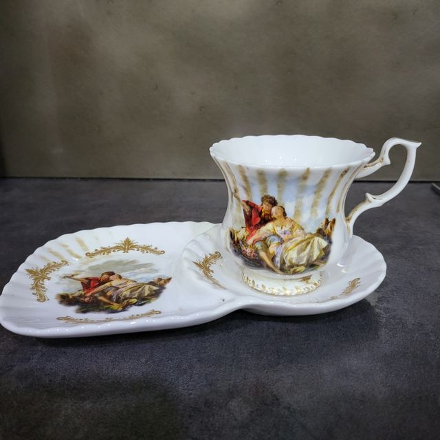 Tazza da tè Limoges con vassoio portabiscotti