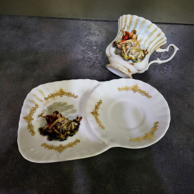 Tazza da tè Limoges con vassoio portabiscotti
