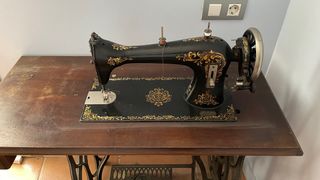 Maquina de coser Wertheim