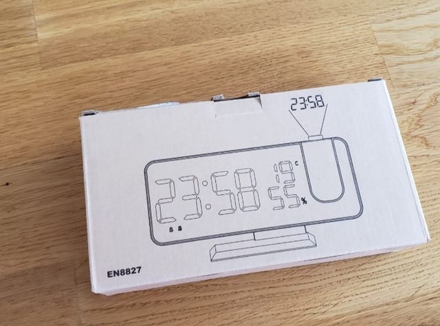 DESPERTADOR PROYECCIÓN RADIO