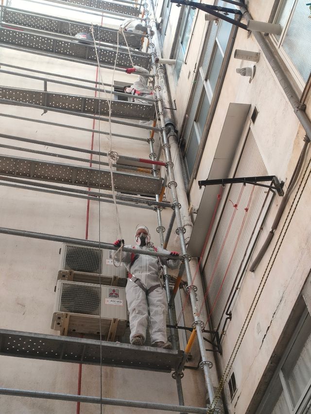 Rimozione dell'amianto con uralite