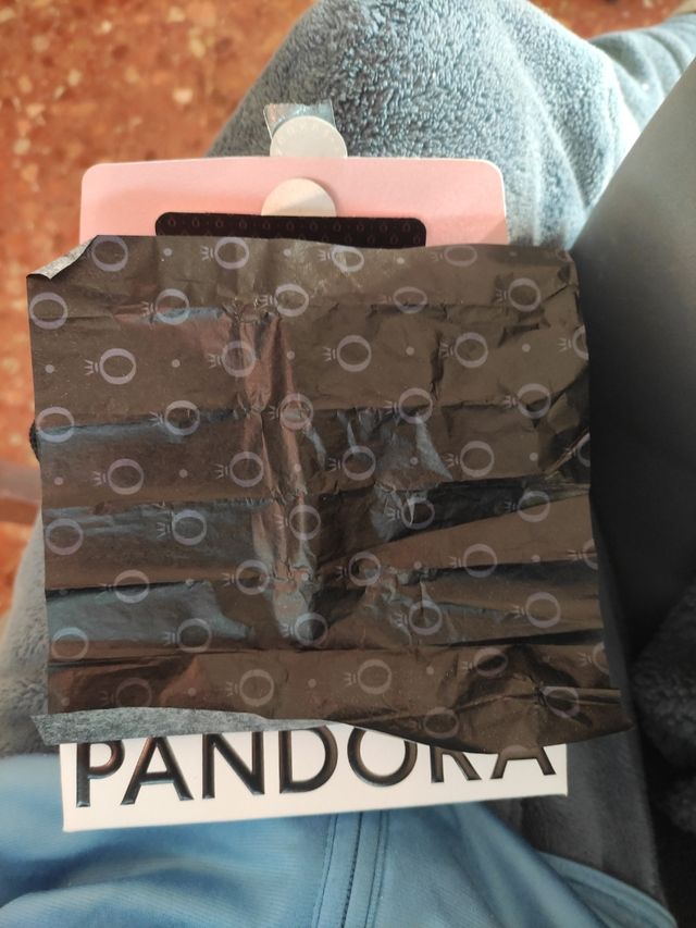 Pandora: bolsita y cajita
