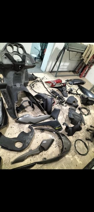 piezas Kymco super dink