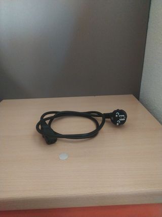 MONITOR AOC 75Hz con cable de alimentación 
