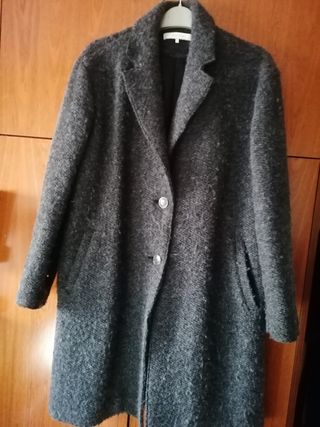 Abrigo jaspeado gris, Zara