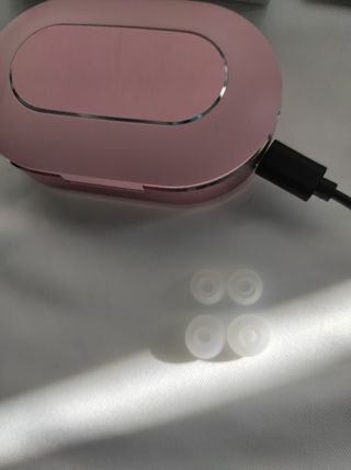 auriculares de chica inalámbricos marca power Q25