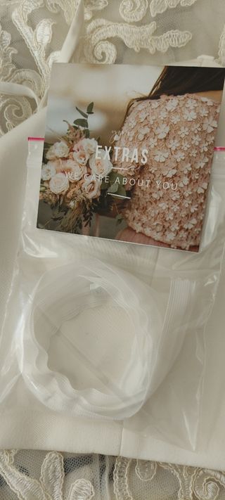 Falda de tul con cinturilla de raso y bolsillos