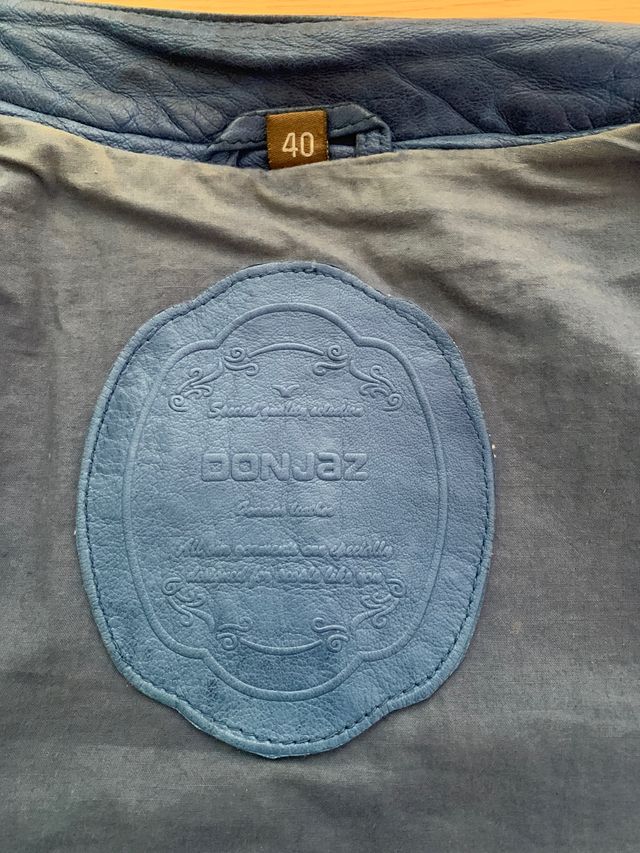 Cazadora biker estilo motero de piel.