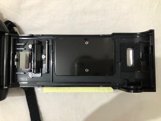 Cámara Nikon F 401X con objetivo