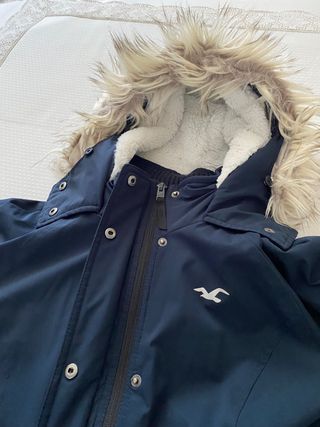 Abrigo Hollister azul marino