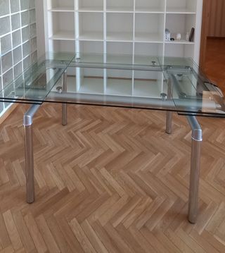 Mesa de cristal extensible 