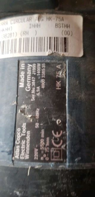 MAQUINA DE CORTAR MADERA.