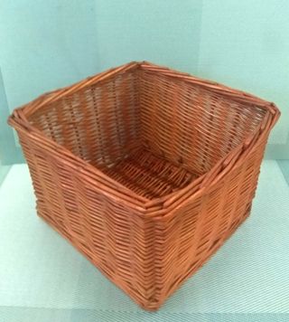 CESTA DE MIMBRE.🧺🍐🍎🫑🍋