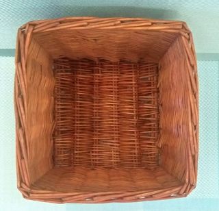 CESTA DE MIMBRE.🧺🍐🍎🫑🍋