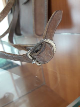 Funda antigua de cuero para cámaras de fuelle