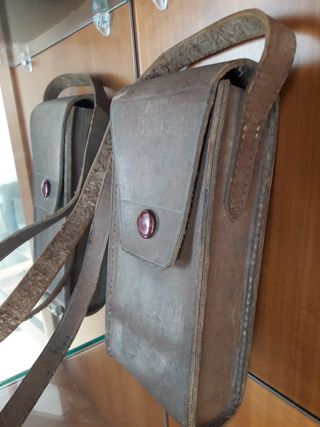 Funda antigua de cuero para cámaras de fuelle