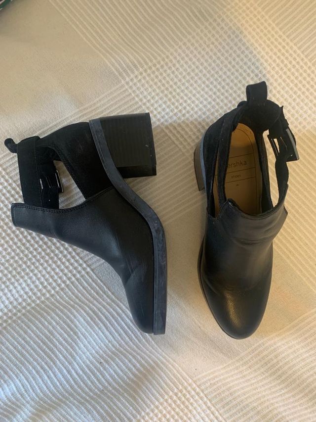 botines negros hebilla plata