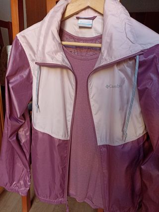 Cortavientos +  camiseta Columbia